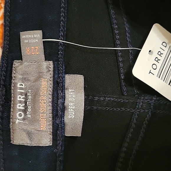 Torrid jeans NWT - Picture 6 of 7